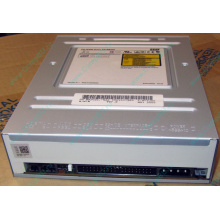 CDRW TSST SR-M8202 IDE white (Малаховка)